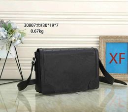 Designer Bags Handbags Mens Shoulder Bag Luxury Crossbody Bags Leather Classic Messenger Flap Clutch Totes Purses Wallet 30807# 30x19x7cm wq