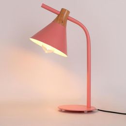 Table Lamps Nordic Modern Green/Pink Rustic Desk Lamp Iron Wood Simple Cone Reading Lights E27/E26 Study Bedroom Cafe Bar Bedside