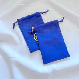 T g k ks marca gioiello regalo regalo designer v box box per donne uomini in acciaio in acciaio anelli di bracciale anelli orecchini per polvere borsetti per polvere