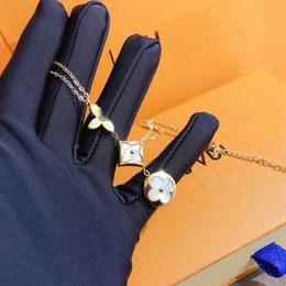 3Style modische 18K Gold plattiert Edelstahl Halsketten Halsketten Kettenbrief Anhänger Statement Mode Frauen Halskette Hochzeit Schmuckzubehör Accessoires