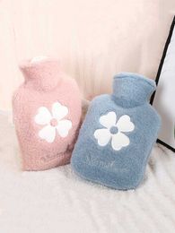 Decorative Objects Figurines 500ml/1000ml Hot Water Bag Rubber Warm In Winter Portable Reusable Protective Plush Flowers Detachable and Clean Y2210