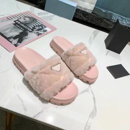 2022 Designer Women Lambskin Platform Heel Slipper Italy Plush Woolen Genuine Leather Sliders Summer Vintage Sandal Fashion Scuffs Slip