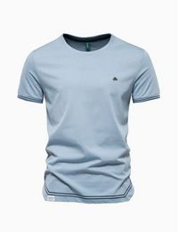 Camisetas masculinas de cor de algodão sólido, comprimento de pescoço curto, manga curta