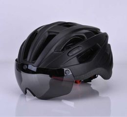 Cycling Helmets Stylish Cycling Helmets Triathlon Safe Taillight Helmet with Goggs Race Road Bike Bicyc Helmet L221014