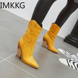 Классическая 1C478 Western Boots Вышитые ковбой для женщин кожаная каблука High Heels Shoes Mid Colf Woman 221017