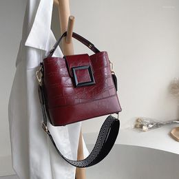 Evening Bags Net Red Fashion Crocodile Pattern Mini Bucket Single Shoulder Messenger Bag 2022 Spring Leisure Portable