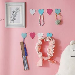 Cute Heart-shaped Creative Metal Strong Adhesive Paste Wall Bearing Kitchen Seamless Heart Hook Dream GCB16514