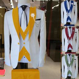 Men's Suits 2022 Suit Men 3 Pieces Slim Groom Wedding Set Fashion Designs White Business Jacket Vest Royal Gold Pants Dress Tuxedo