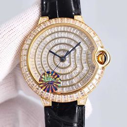 2023Wristwatches Mens Watch Automatic Mechanical Sapphire Square Diamond Gypsophila Watch 42MM Ladi W