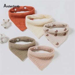 Bibs Burp Cloths 5Pcs Feeding Drool Cotton Accessories born Solid Color Snap Button Soft Triangle Towel Baby 221018