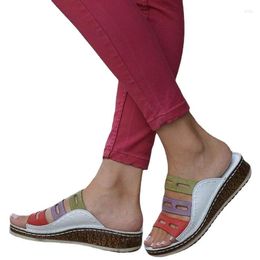 Sandalen Damen Casual Slope Heel Hausschuhe Strand Hollow Damenschuhe Leicht und bequem Outdoor Plus Size 43