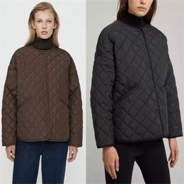 Jaquetas femininas têm etiqueta toteme casaco inverno diamante textura botão design solto em torno do pescoço jaqueta de algodão 2210192635610