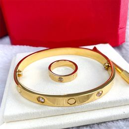 designer Bracelets Fashion Designers bracelet Charming Bracelets Elegant screw Fine 316L stainless steel plated Couples Bangles Birthday Valentine's Day Gifts