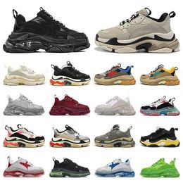 Fashion Casual Shoes Platform Sneakers Mens Trainers Black White Beige Dark Grey Orange Green Bred Silve r Jogging Walking Triple S Designer Men Women Sandals Shoes