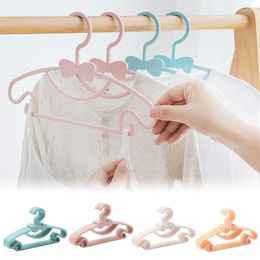 Hangers & Racks Child Clothes Rack Closet Organizer Hanger Rangement Holder Toddler Baby Coat Plastic Hook Drying