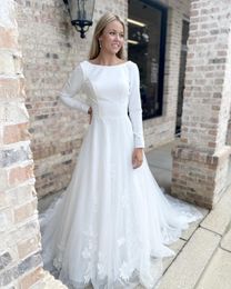 A-Line Bridal Wedding Dress 2023 Long Sleeves Backless vestidos de novia Chapel Train Garden Castle Beach robe de mariee Open V Back Boho Bohemian Satin Tulle Lace