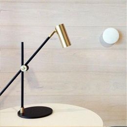 Table Lamps Nordic Art Minimalist Bedroom Lamp Retro Metal Design Study Office Coffee Shop Decoration Lighting