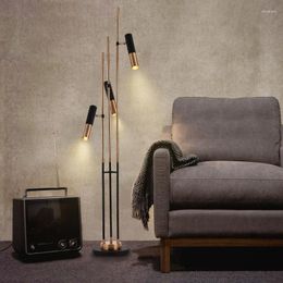 Floor Lamps Postmodern Minimalist Light Luxury Metal Lamp Living Room Study Bedroom El Personality Creative