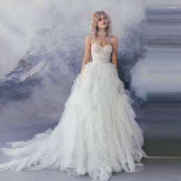 Wedding Dress Pretty Ruffles Tulle Puffy Dresses Charm Halter Sweetheart Beaded Gowns Withe Pleated Tiered Bridal