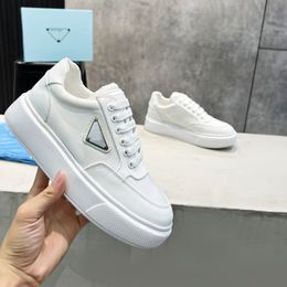 Designerschuhe stilvolle Schuhe und Accessoires dicke Sohlen Nicht-Schlupf-Außensohle Sportmarke Designerin Casual Herren und Frauen Technologie Mesh Calf Haut atmungsaktiv 35-45