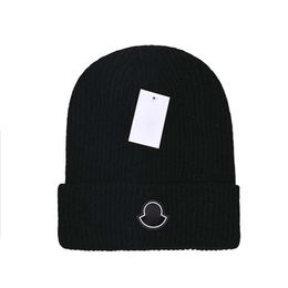 Knitted Hat Black Mark Beanie Cap Designer Skull Caps for Man Woman Winter Hats 8 Colour