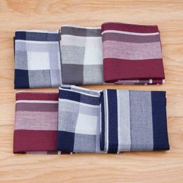 612Pcs Fashion Square Cotton Grid Handkerchief For Men The New Year Gift For Gentlemen Business Accessories J220816