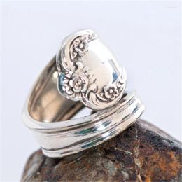 Cluster Rings Vintage Art Nouveau Floral Embossed Spoon Ring For Women Girl Flowery Engraved Concave Silverware Jewelry Boho Design R0030