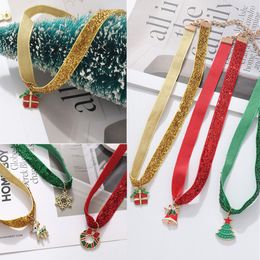 Fashion Christmas Choker Designer Necklace Pendant for Women Enamel Alloy Bell Snowflake Elk Pendants Red Yellow Green Leather Chain Chokers Necklaces Woman Gift