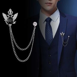 Pins Brooches Retro Shirt Suit Tassel Bird Wing Brooch Fringed Chain Double Hawk Head Lel and Badge Gifts for Men Accosseries L221024
