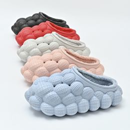 Pantofole a bolle di cotone di moda invernale da donna, piattaforma piatta, punta tonda, calde diapositive a bolle