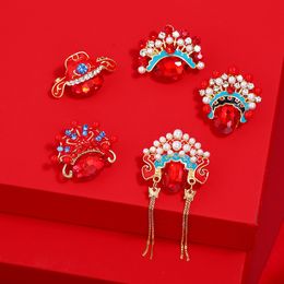 Vintage Rhinestone Wedding Groom Bridal Brooches Unique Chinese style Peking Opera Couple Pin Brooch Accessories Badge Decorations