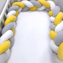 Bed Rails 1M2M3M4M Bumper Baby Crib Cot Protector Infant Bedding Set For Boy Girl Braid Knot Pillow Cushion Room Decor 221024