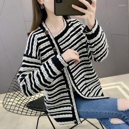 Women's Knits 2022 Women Spring Autumn O--neck Knitted Cardigans Female Loose Striped Sweater Coats Ladies Casual Buttons Jackets E43