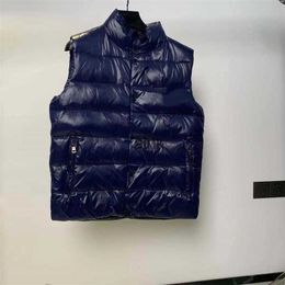 2023 Gilet da uomo di moda Designer Piumino Gilet per uomo Donna Stilista Inverno Uomo Cappotti Giacche senza maniche Una felpa con cappuccio Abbigliamento spesso