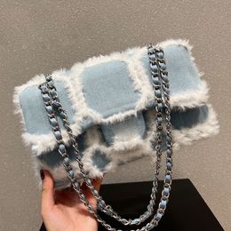 Womens Denim With Fluffy Tassel Flap Bags Classic Jumbo Silver Metal Hardware Chain Matelasse Shoulder Crossbody Purse Designer Large Capacity Handbags 26/29CM