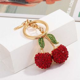 Keychains Red Crystal Zircon Cherry Men Fresh Cute Fruit Chains for Women Bag Pendant Keychain Girl Car Key Ring Kid Gift Bijoux G221026