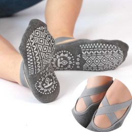 Sports Socks Women's Bandage Yoga Anti Slip Quick Dry Dping Pilates Ball Dance Cotton Sock Barre Barot workout Slipper L221026