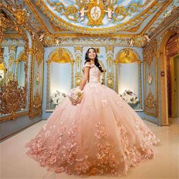 2023 Abiti Quinceanera rosa di lusso Abito da ballo con spalle scoperte Appliques di pizzo Perline di cristallo Fiori floreali 3D Sweet 16 Vestido De 15 Anos Abiti da sera da ballo per feste formali