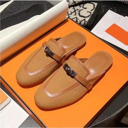 Slippers Leather Multicolor Casual Shoes Baotou Flip Flop Top Designer Summer Classic Neutral Luxury Fashion Women Muller Metal Buckle Comfortable Flat Bottom1