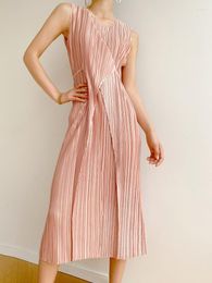 Casual Dresses Miyake Pleated Women Elegant Dress 2022 Summer Original Designer Korean Fashion Pink Long Belt Sleeveless Vest