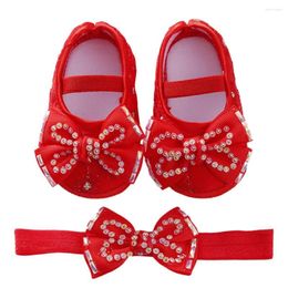 First Walkers Born Baby Girl Foot Pedal Pearl Shoes Headband Set Lovely Princess Lace Bowknot Infant Non Slip Walker Soft Sole