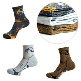 Sports Socks Men Women Thermal Running Winter Warm Mens Womens Outdoor Comfortabe Football Sock Coolmax Long L221026