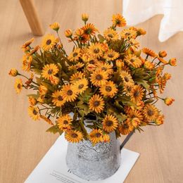 Decorative Flowers 9Head Autumn Color Artificial Flower Small Daisy Fake Chrysanthemum Bouquet Retro Christmas Wedding Home Table Fall Decor