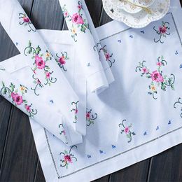 Table Mats 2022 Retro Embroidery Place Mat Pad Cloth Pot Cup Holder Pan Christmas Wedding Dining Tea Doily Kitchen Decoration