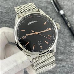Мужские часы 40 -мм из нержавеющей стали спортивного стиля модельер -дизайнер синий бровь черный циферблат уникальные силиконовые часы