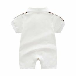 Neugeborenes Baby-Overall für Mädchen und Jungen, kurzärmelige Baumwollkleidung, Designermarke, Alphabet bedrucktes Baby, Baby-Overall, Kinder-Pyjama