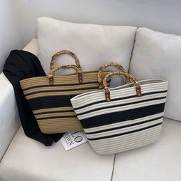 2022 Autumn/winter striped tote Bag Fashionable Ladies Totes Wovened bag Woven straw handbag