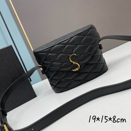 Designer Luxus Frauen Juni Umhängetasche Schwarze Gold Hardware Crossbody Tasche