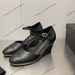 Sheepskin Womens Dress Shoes Wedge Heels 6.5cm Classic Pumps And Slingbacks Loafers Wedding Shoe For Party Espadrilles Classic Black Khaki Luxurys Casual Sandals