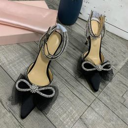 Sandals 2022 Spring And Summer Pointed Crystal Bow Rhinestone Closed Toe Flower Buckle High Heel For Women